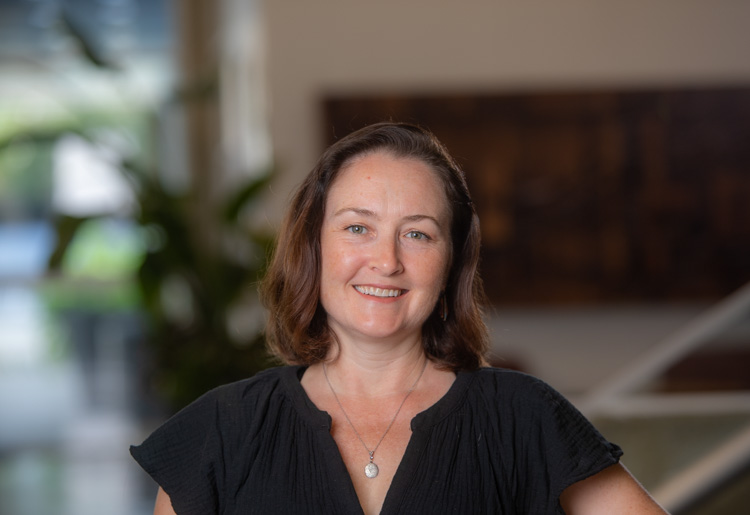 Headshot of Carisa Armstrong