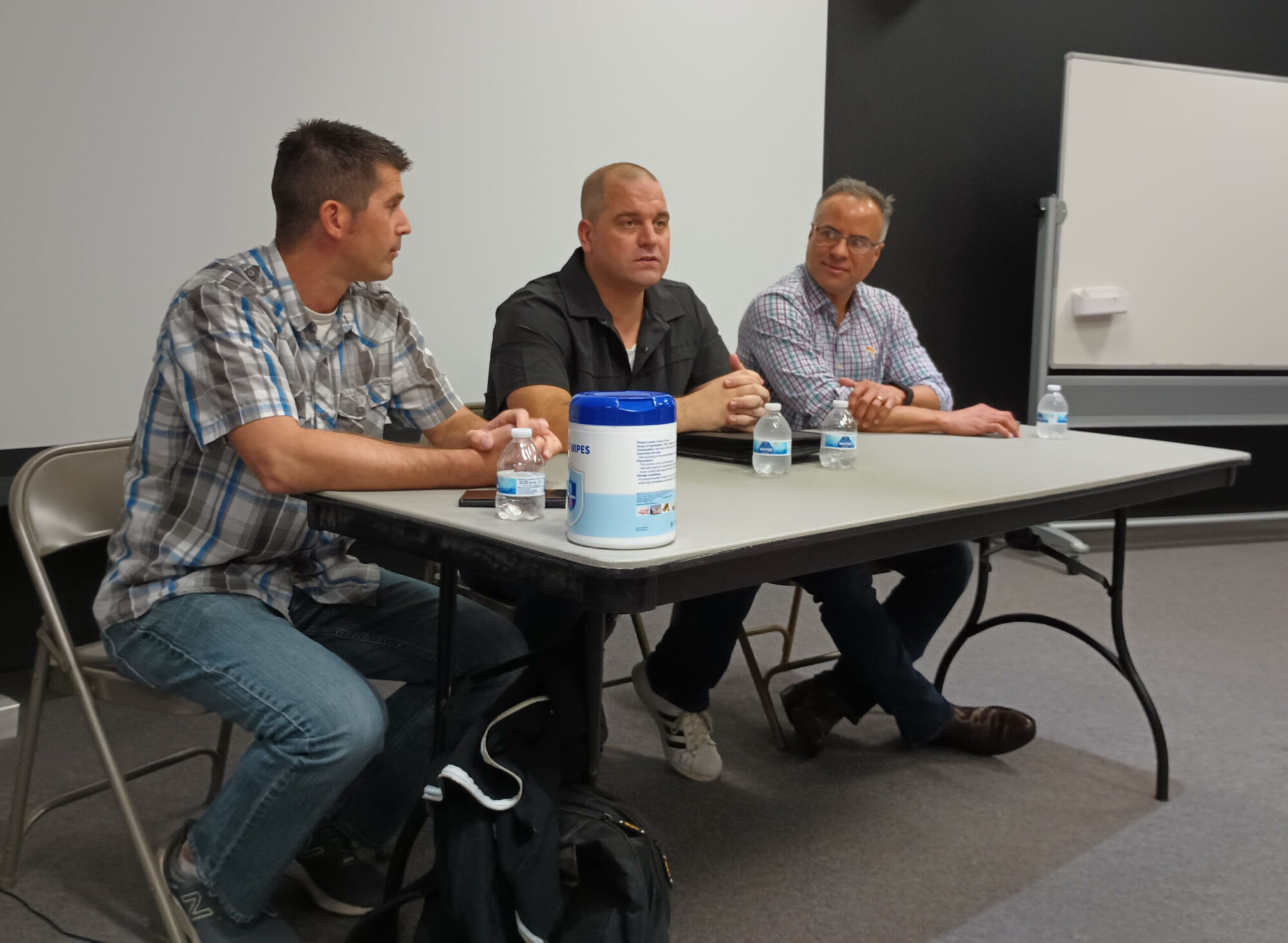 A portrait of experts discussing the gaming industry.