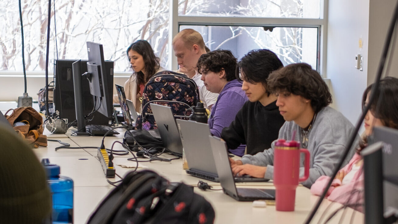 Students on their computers in a Visualization classroom