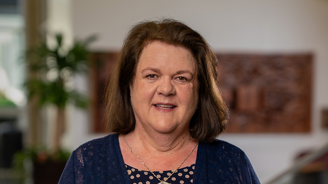 Headshot of Andrea Edwards.